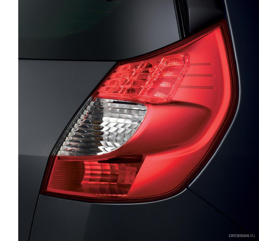 Renault Scenic 2006 года  (фото 8 из 47)